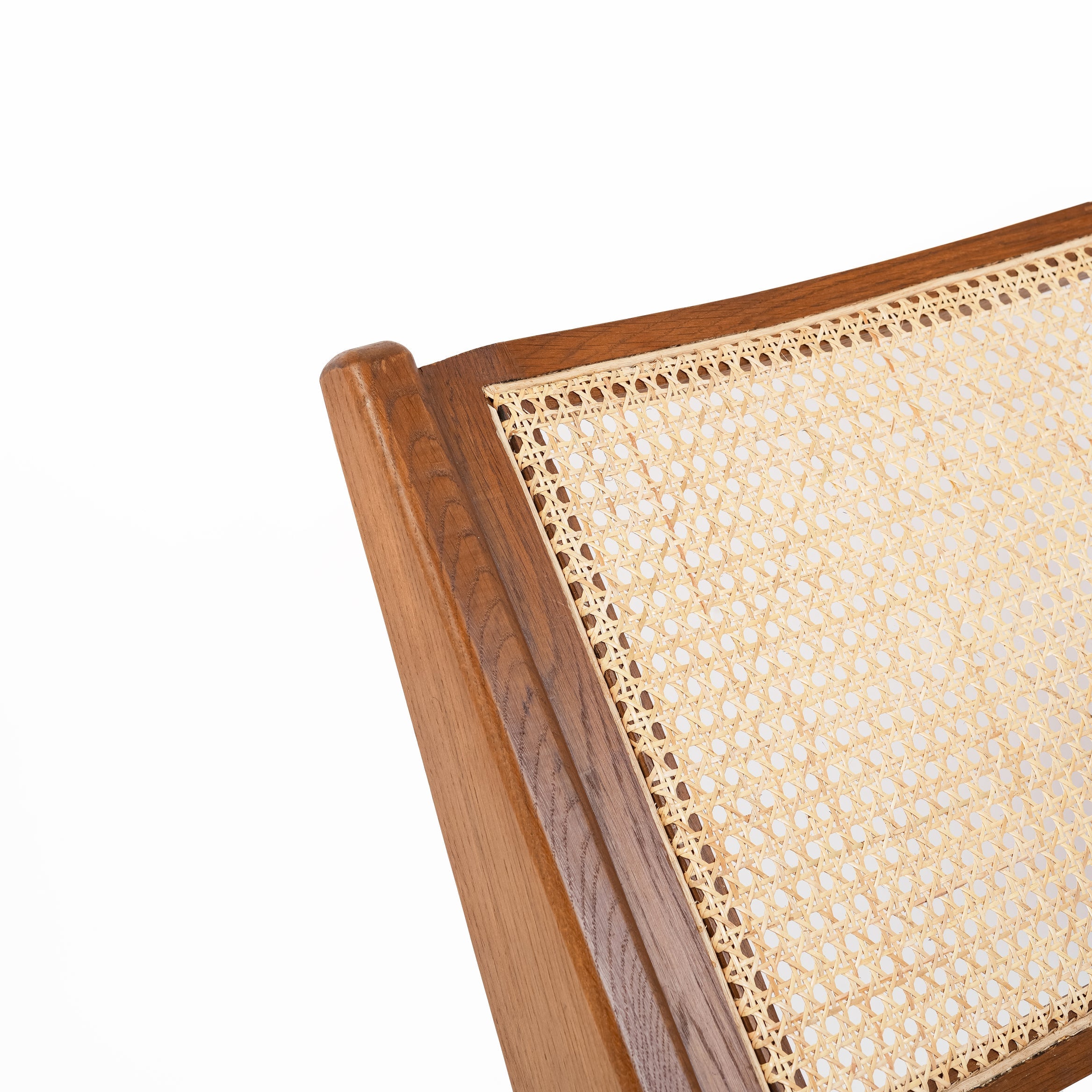 V Relaxed Chair