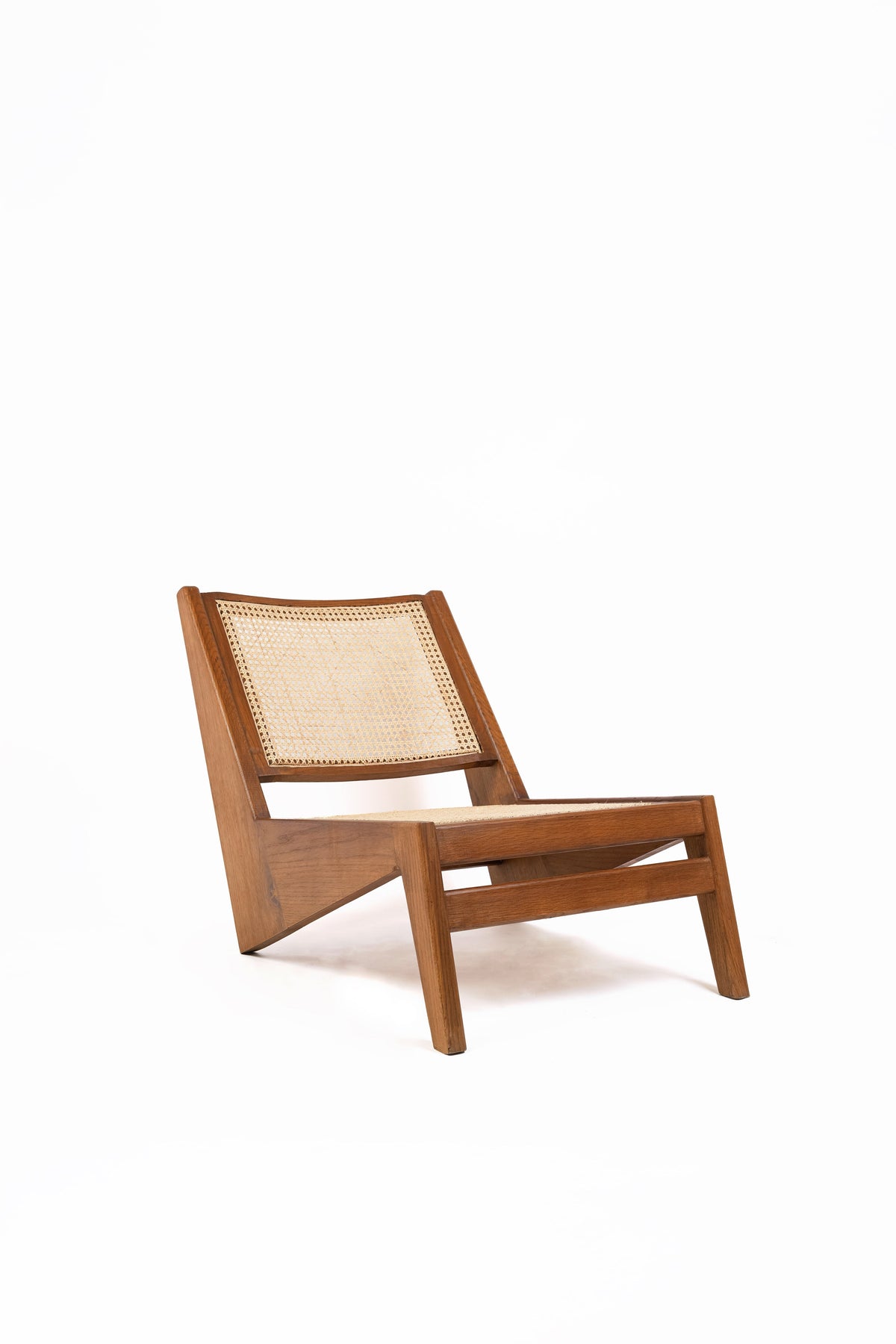 V Relaxed Chair